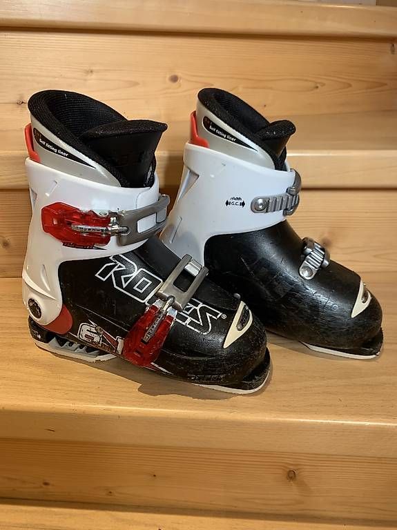 Herrenschuhe: Chaussures de ski Roces – Gebraucht aus Le Brassus von stev06