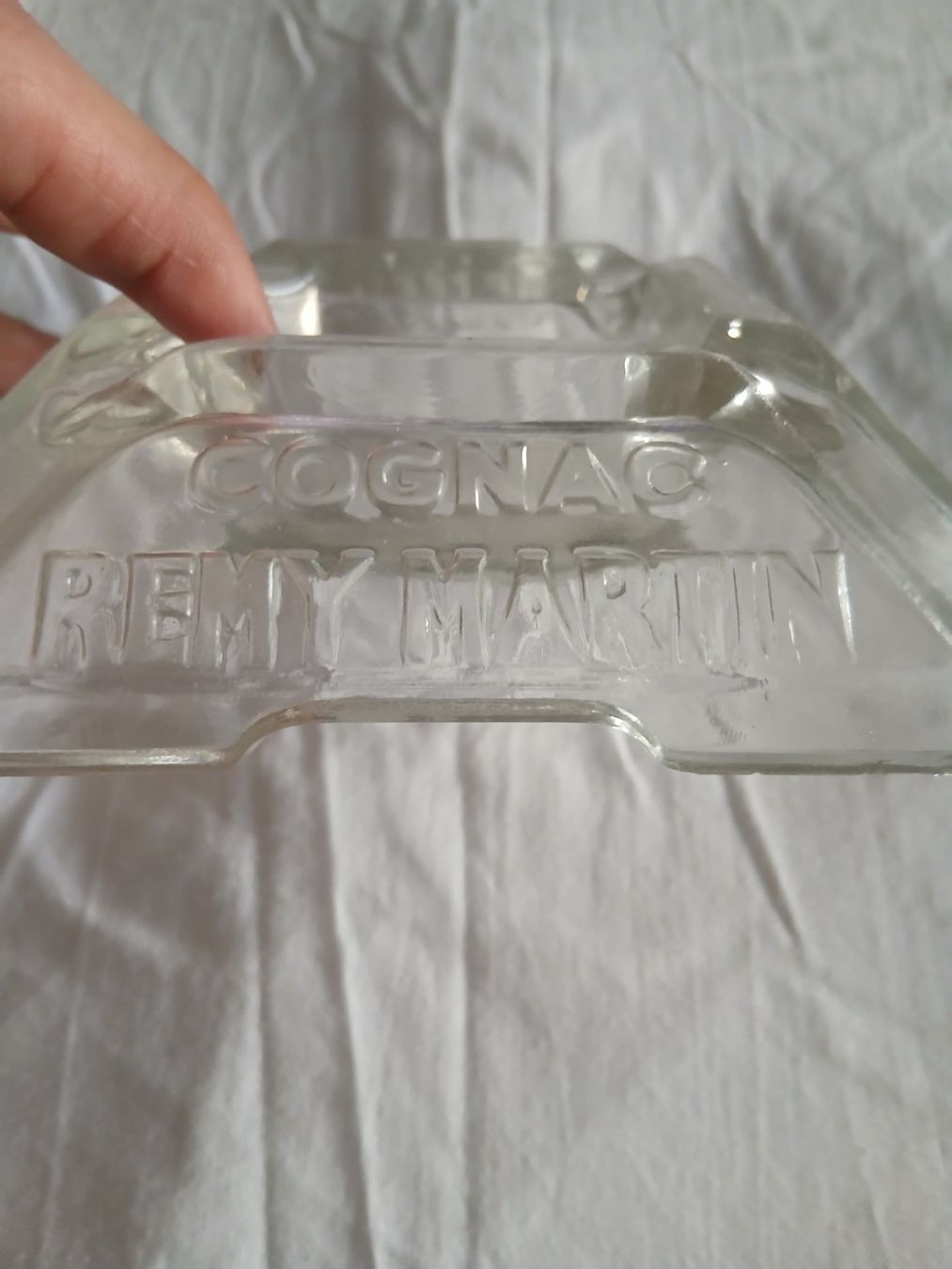 Cendriers: Cendrier Rémy Martin verre – D'occasion à Le Grand-Saconnex par Rgt87 1