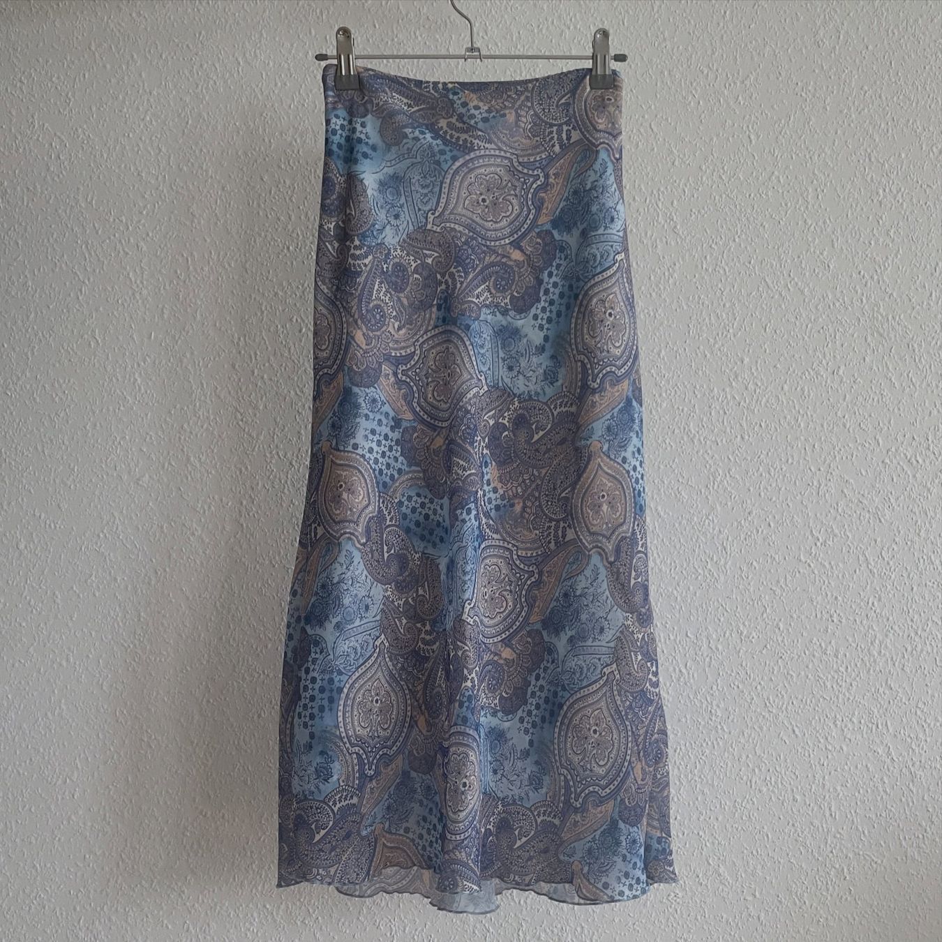 Gonne: Vintage midi skirt – Usato da Genève venduto da toandfrom