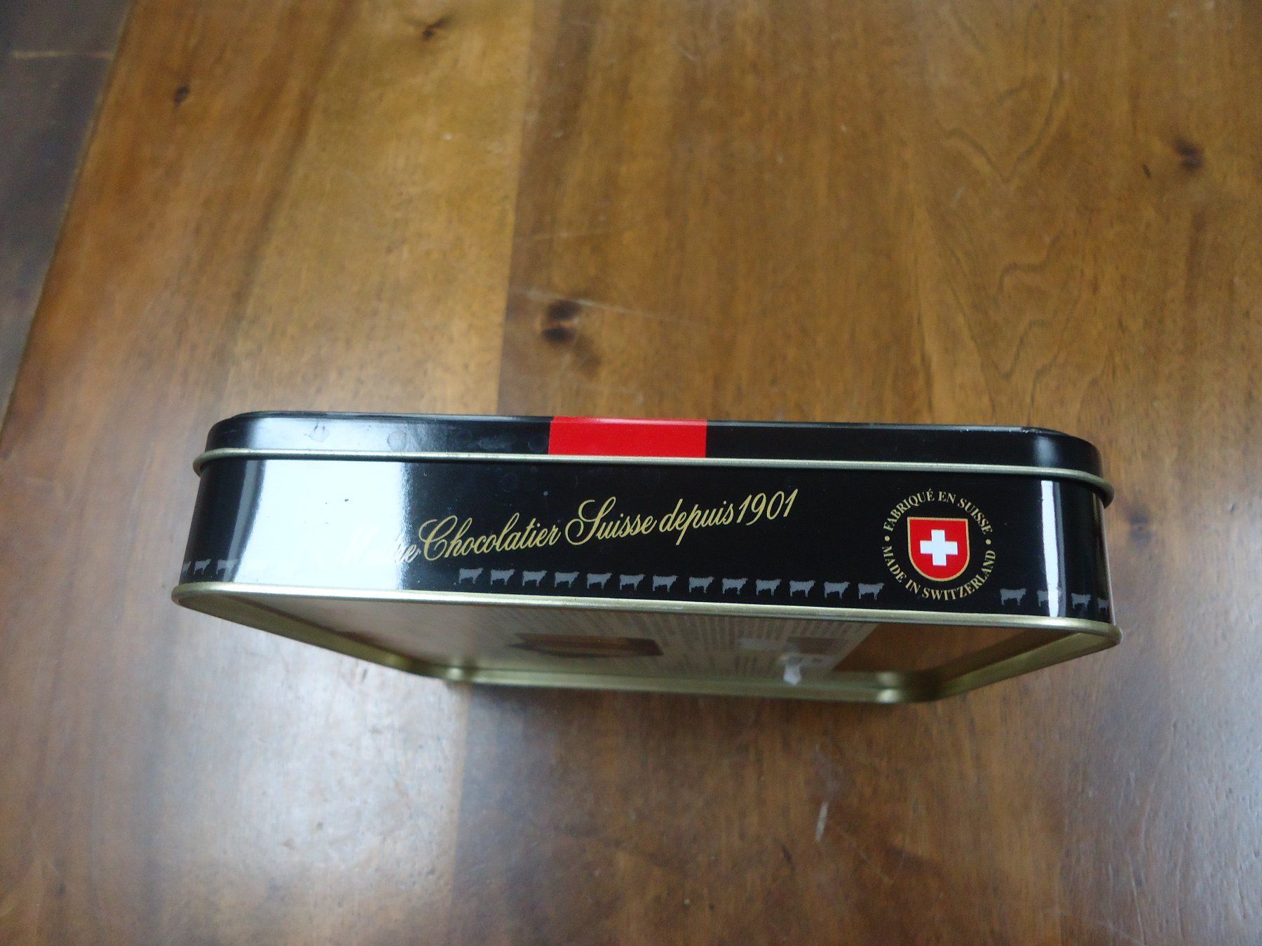 Contenitori & Simili: Boîte en métal - Chocolats Villars – Usato da Vessy venduto da mafabe 1