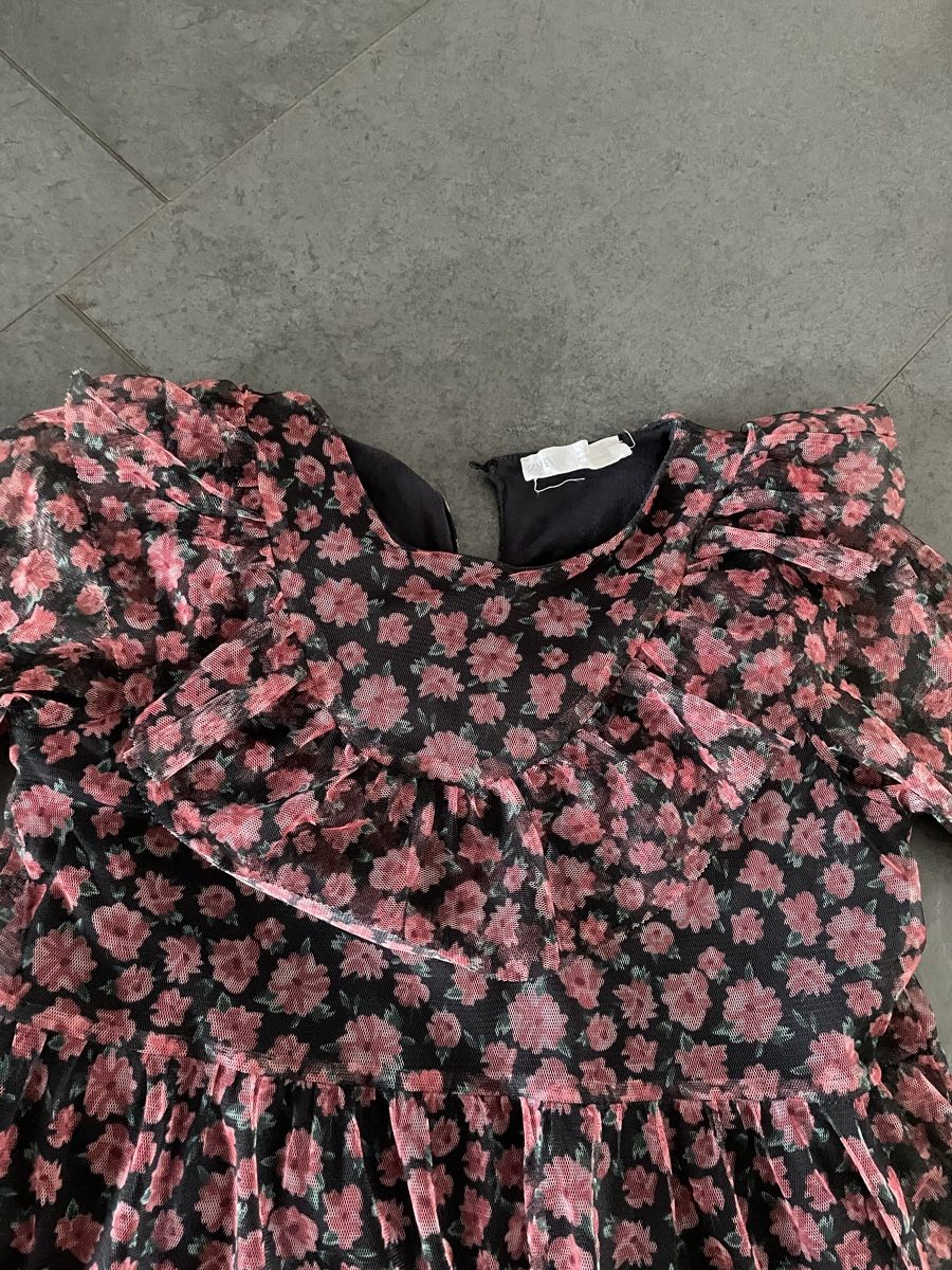 Zara Vestiti & Gonne: Festliches Kleid von Zara – Usato da Balgach venduto da sei_s6d7 2