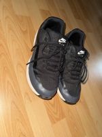 Sneaker Nike Air schwarz mit weisser Sohle gebraucht