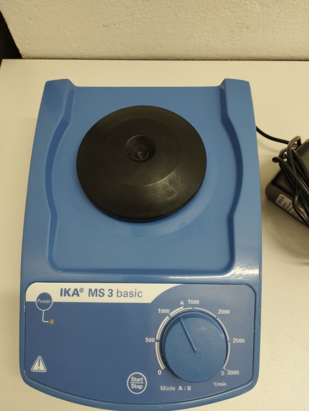 Laborzubehör: IKA MS3 basic Shaker – Gebraucht aus Niederdorf von LeptonAG_Labor 1