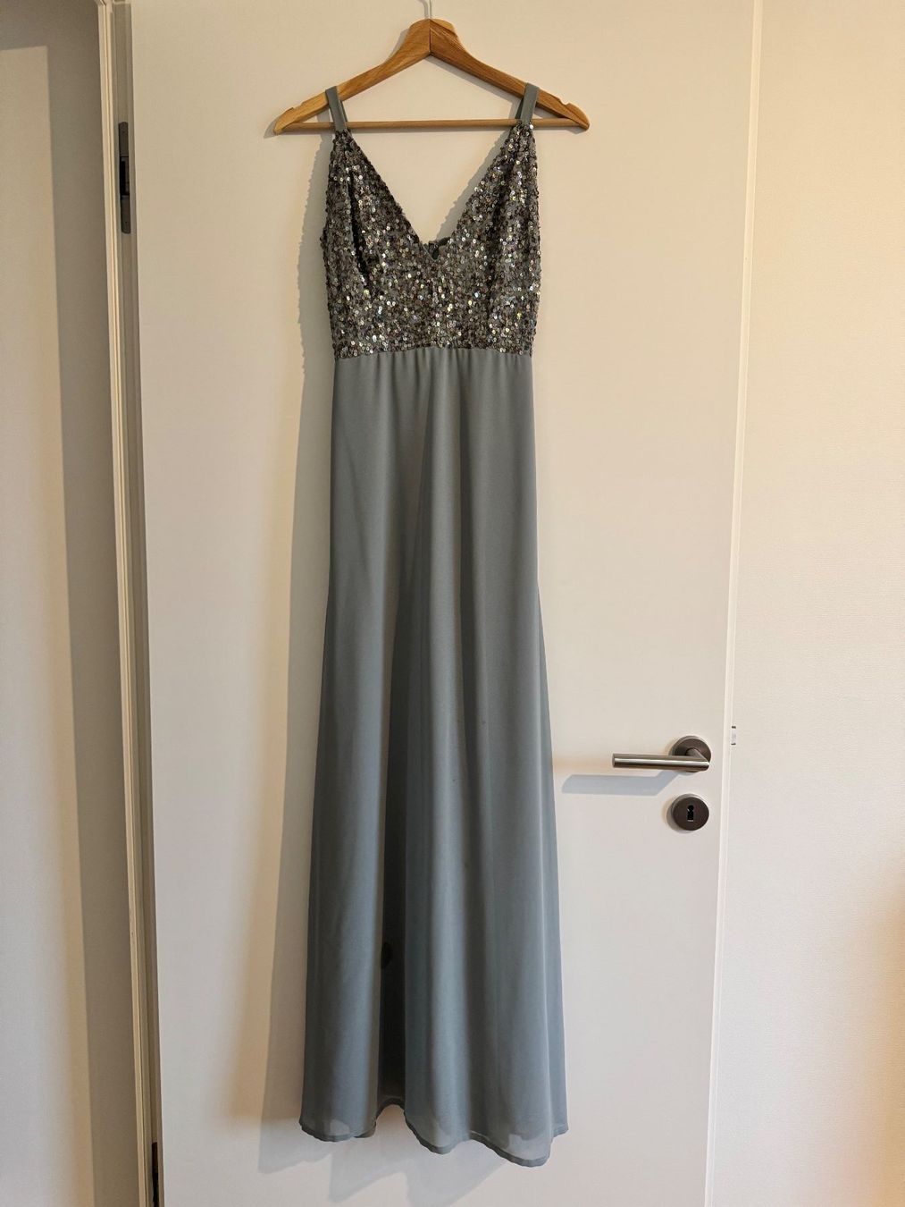 Kleider: Abendkleid/ Paillettenkleid Gr. S – Gebraucht aus St. Gallen von nikolasbong