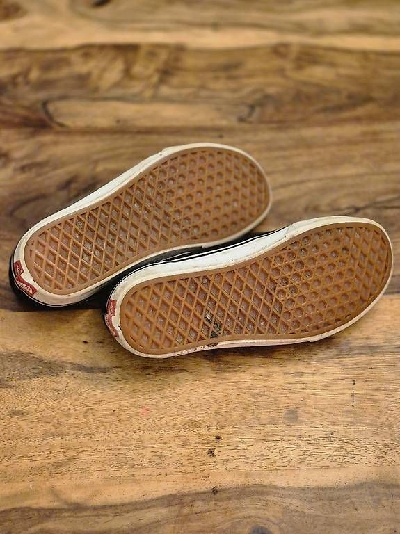 Scarpe da uomo: old scool Vans schwarz grösse 38 – Usato da Bremgarten AG venduto da Noii 2