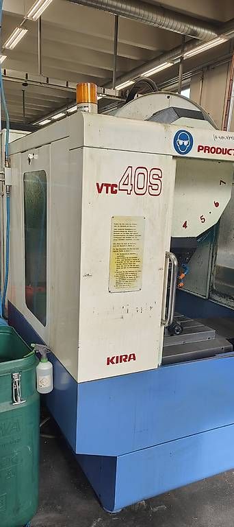 Tutte le macchine: CNC Fräsmaschine – Usato da Veltheim AG venduto da D.Pfister 2