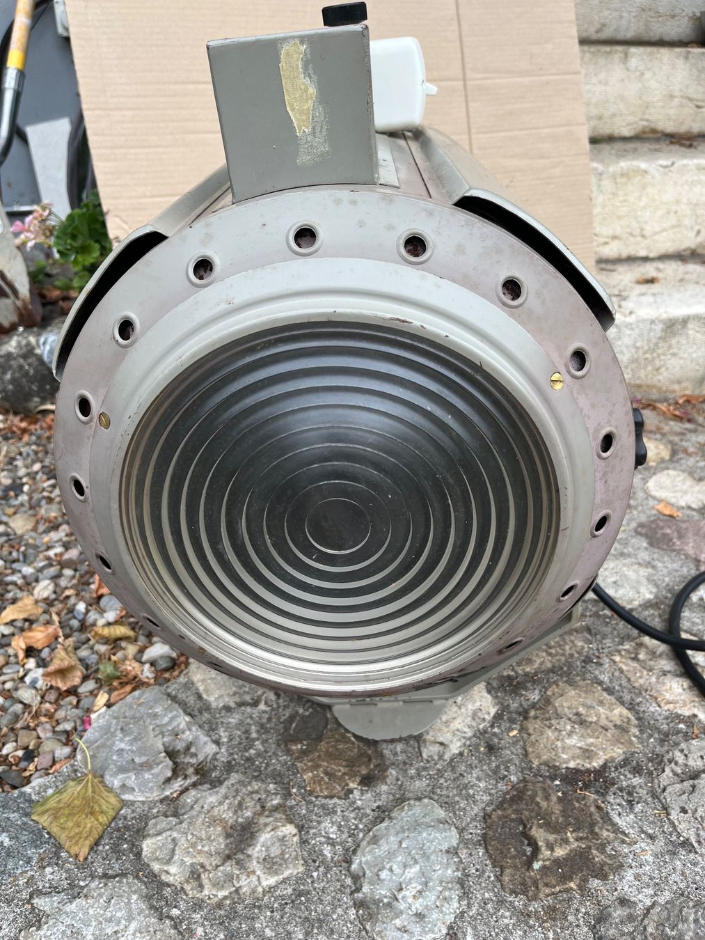 Schweizer Armee Lampade: Lampe / Grosser Militär Scheinwerfer inkl. Box – Usato da Muenchenstein venduto da linkerhandschuh 1