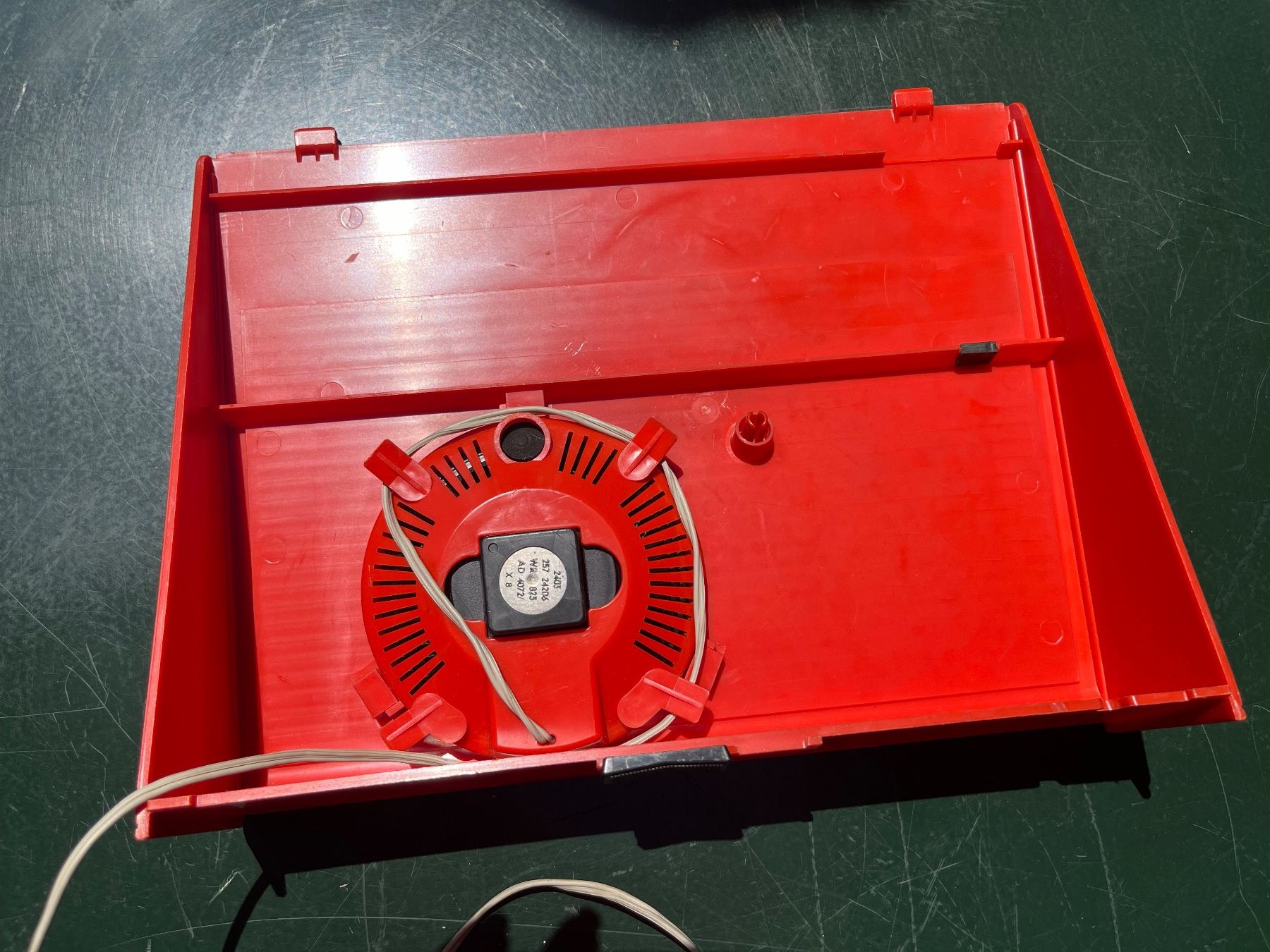 Philips Plattenspieler: Space Age Philips 180 Plattenspieler – Gebraucht aus Otelfingen von Yossi-68 7