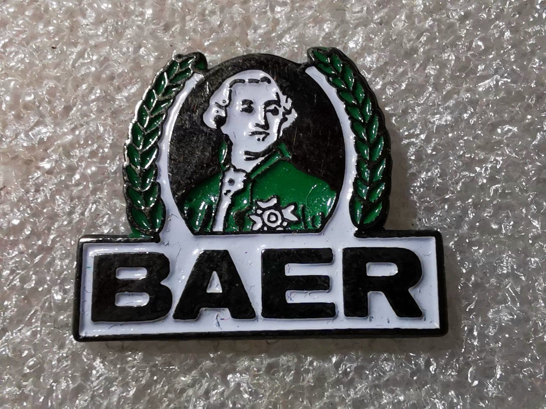Placchette & Badge: Ansteckpin 31: Baer – Usato da Oppligen venduto da Pin-Fall-Shop