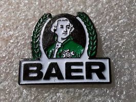 Ansteckpin 31: Baer