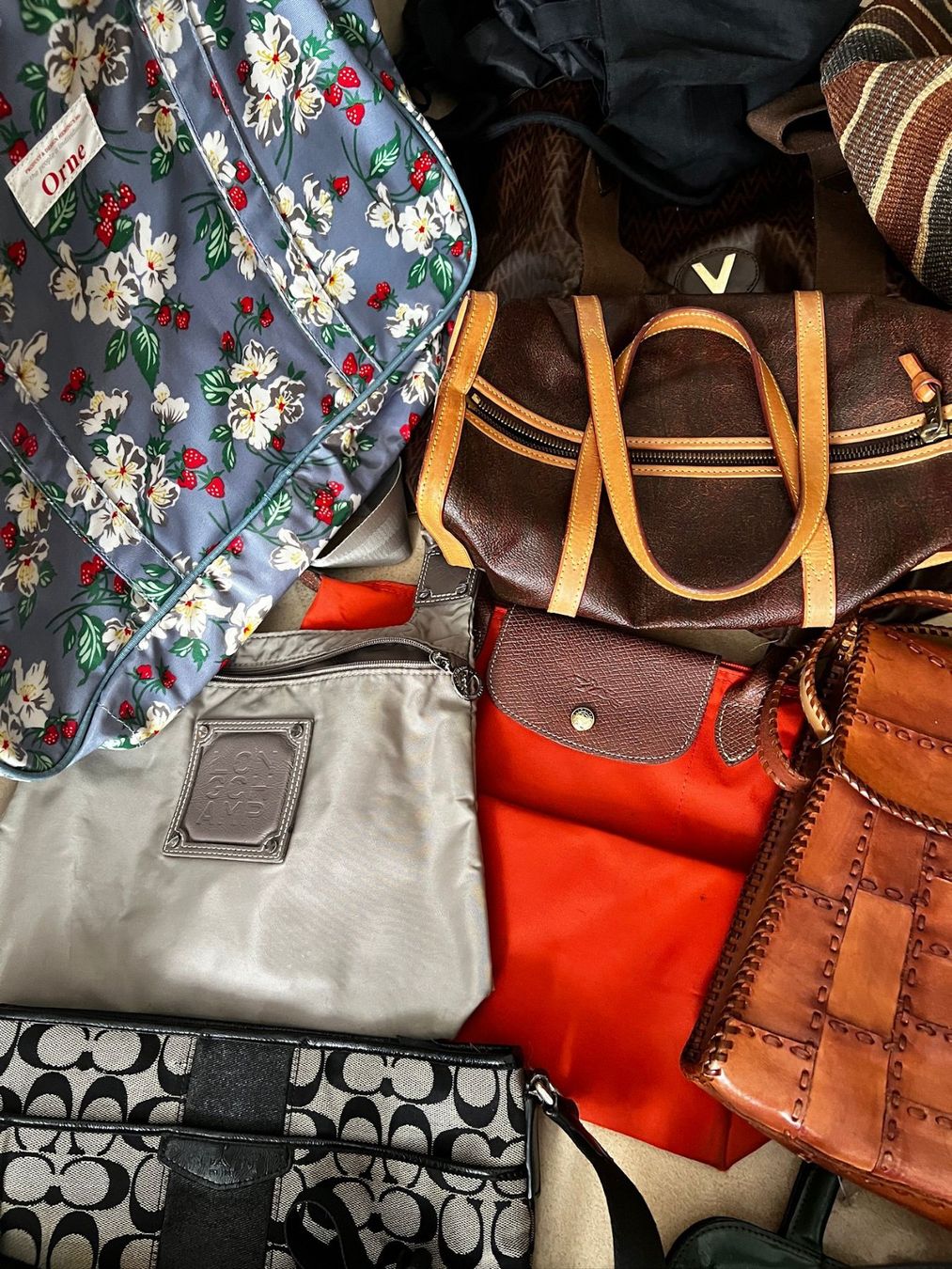 Longchamp Taschen: Taschen Konvolut Mix Marken Furla Longchamp etc – Defekt aus Winterthur von Dejv 1