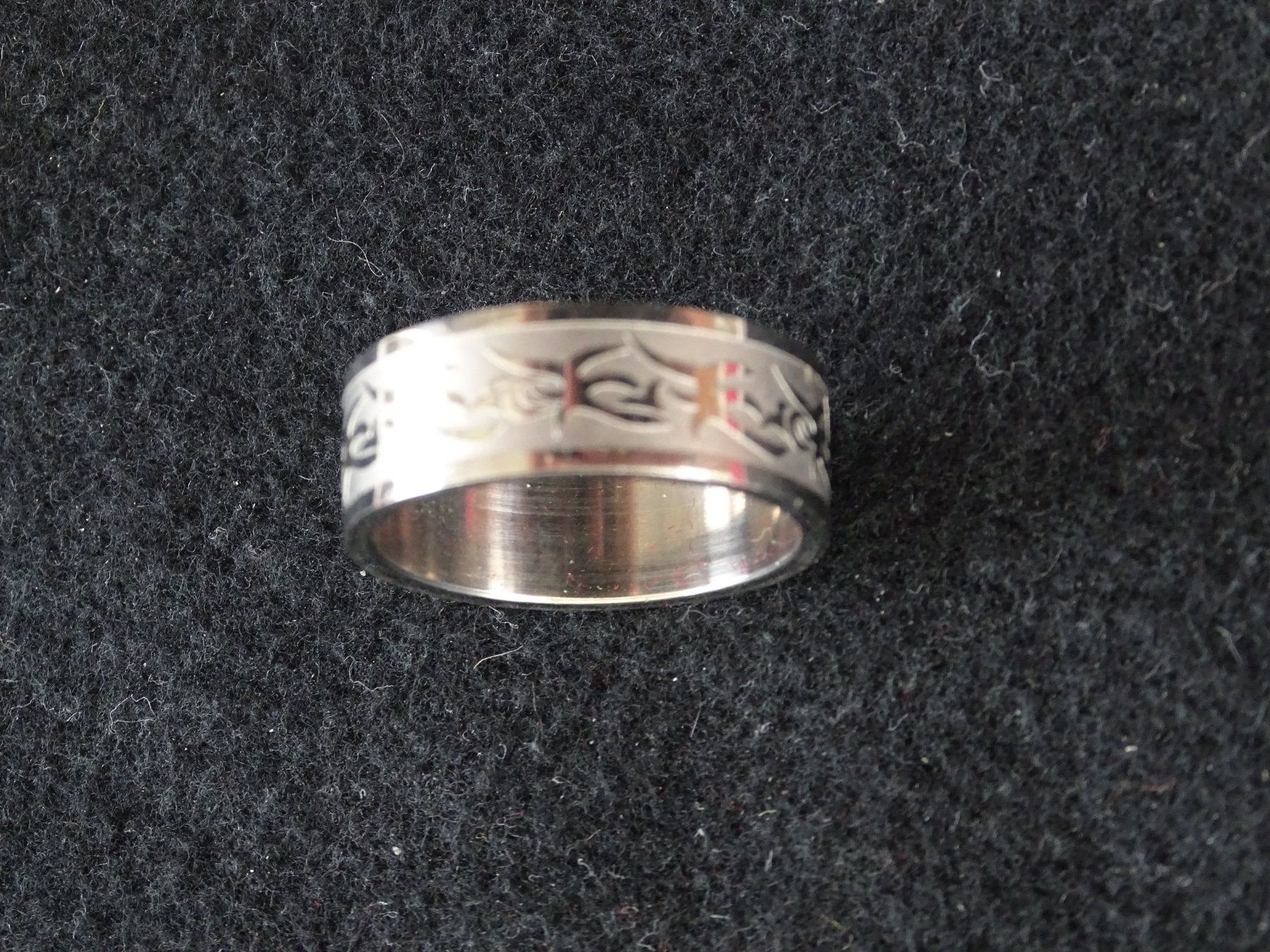 Anelli: Ring Edelstahl Tribal – Nuovo (secondo la descrizione) da Obergerlafingen venduto da STOGS