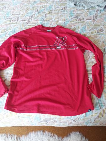 NIKE SPORT SHIRT LANGARM ROT NETZ NIE GETRAGEN (ZU KLEIN) XL