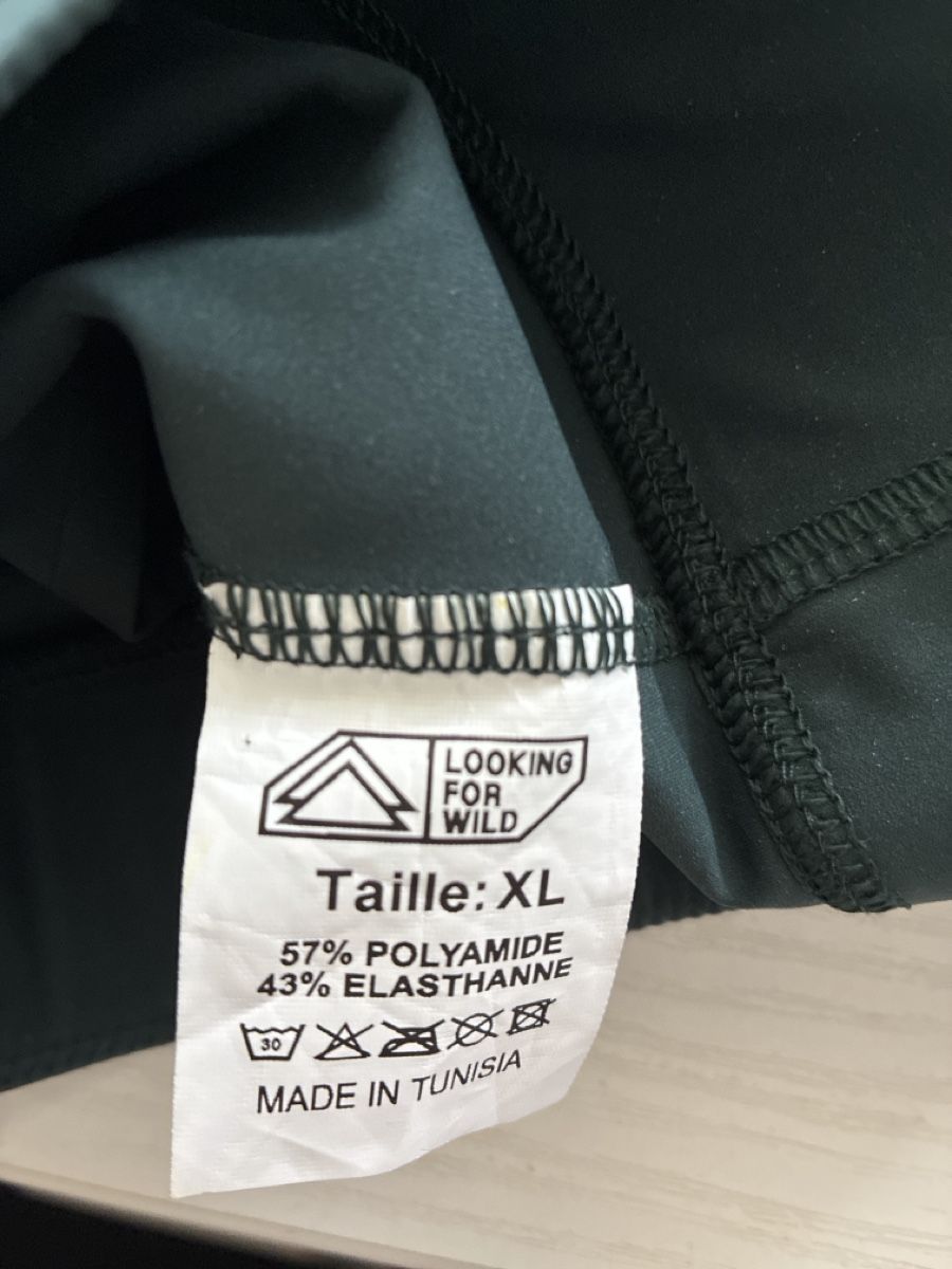 Altra biancheria intima: Brassière Looking for Wild – Usato da Cheyres venduto da zwischendurch 2