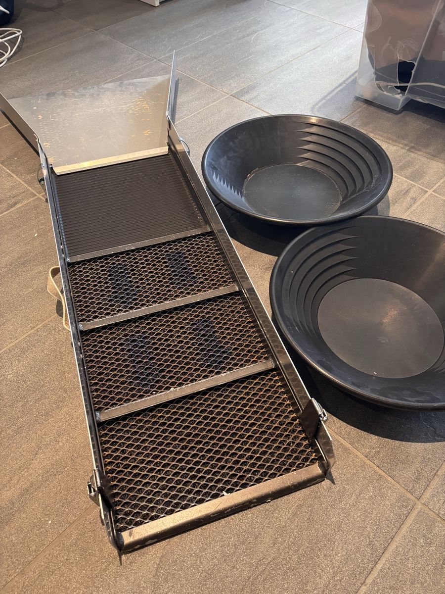 Métaux précieux: Napfschleuse 2 teilig ca 150cm – D'occasion à Schwarzenburg par Probo89