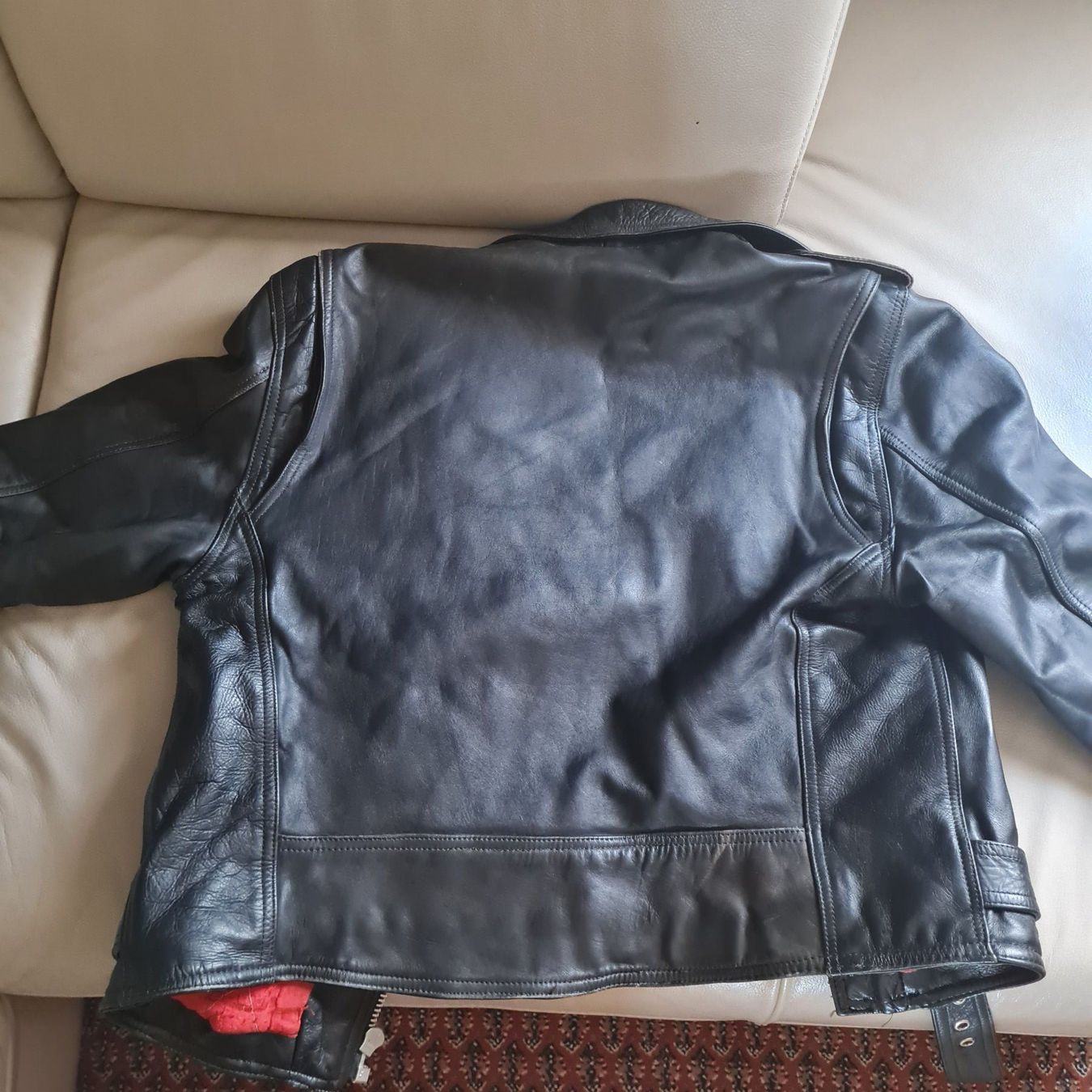 Giacche: Lederjacke schwarz , Grösse S – Usato da Coeuve venduto da Nelly2 3