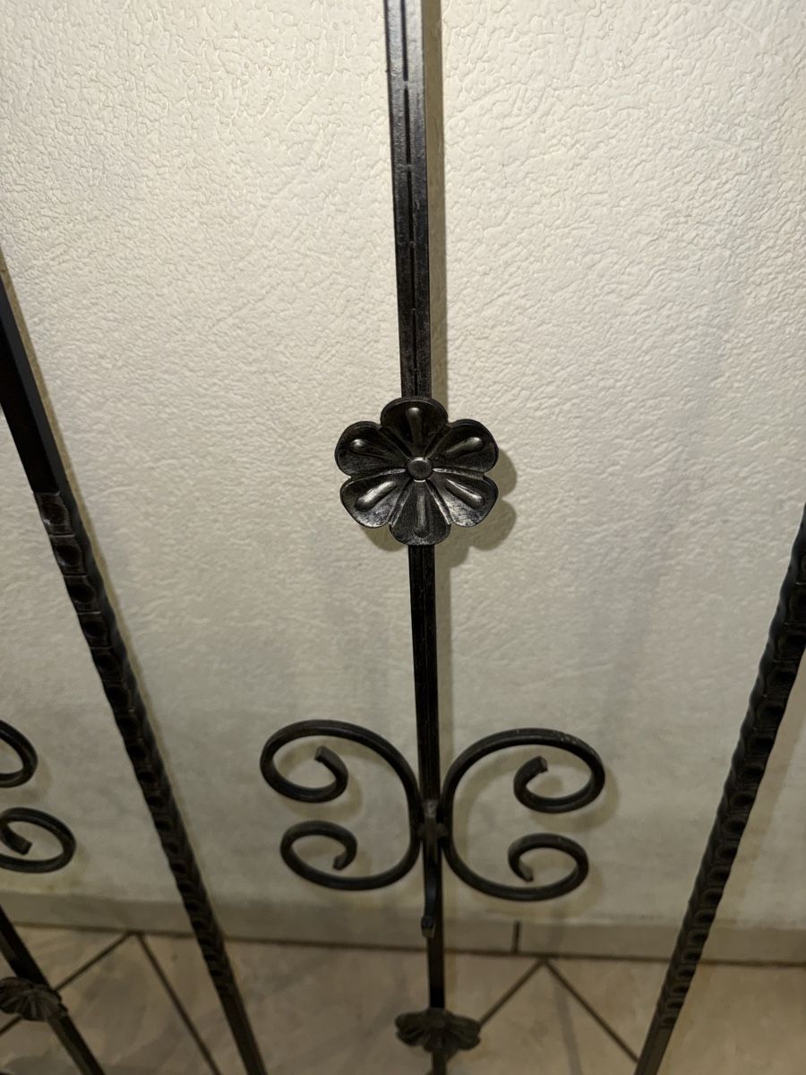 Guardaroba: Garderobe Schmiedeisen – Usato da Basel venduto da Exceptnotes 4