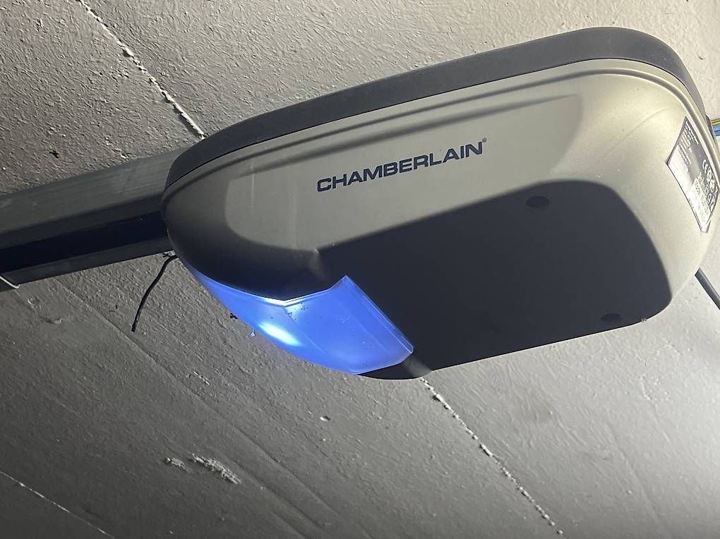 Altro Materiale elettrico: CHAMBERLAIN Garage  – Usato da osogna venduto da cardoso87 2