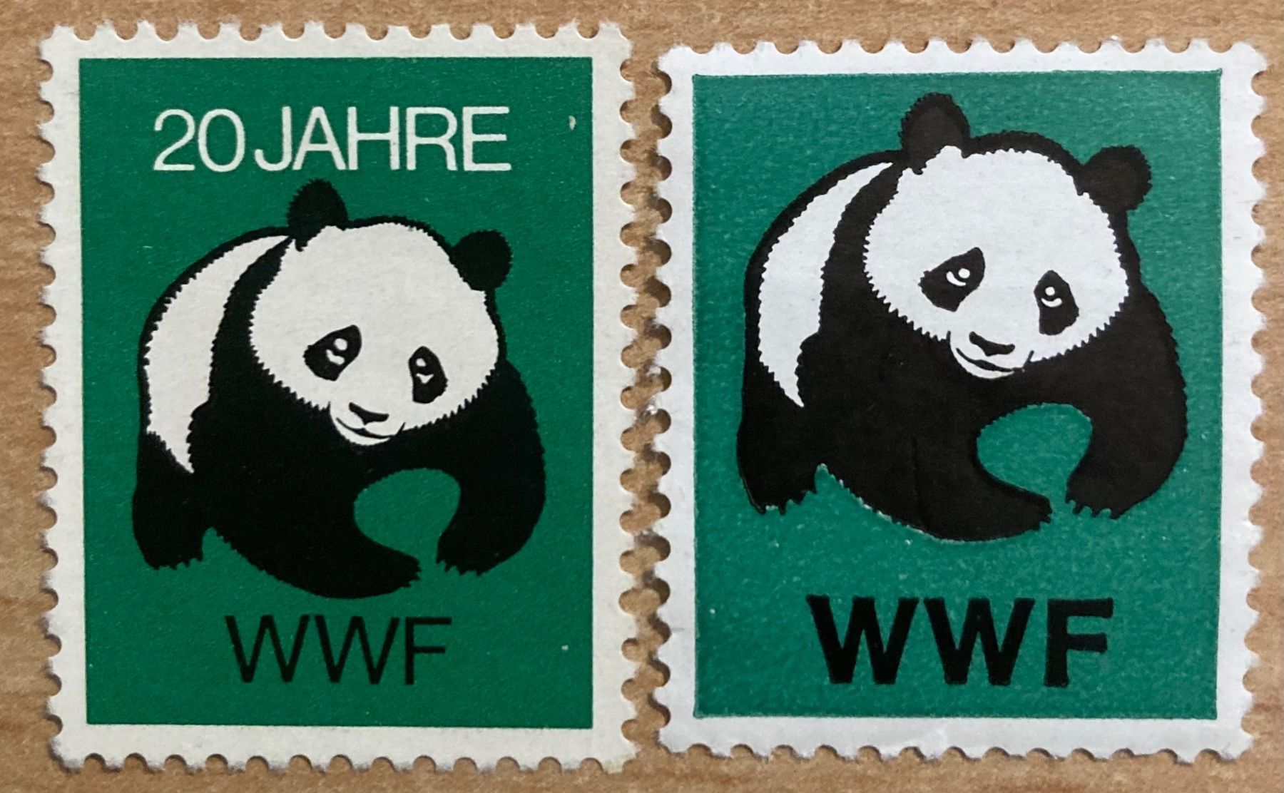 Tutti i francobolli: 2 Vignetten / Marken Panda WWF – Usato da Hunzenschwil venduto da nixnevis