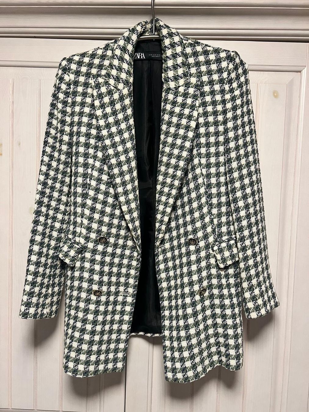 Zara Vestes: Zara Blazer (dicker Stoff) – D'occasion à Muhen par lau_7wcq