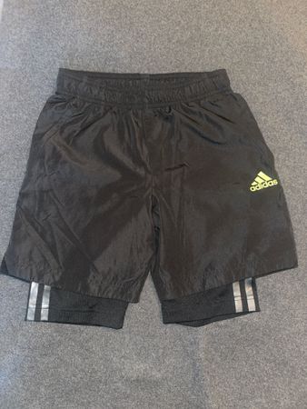 Adidas Sportshorts, schwarz, Gr. XL (9-10) – Top Zustand!