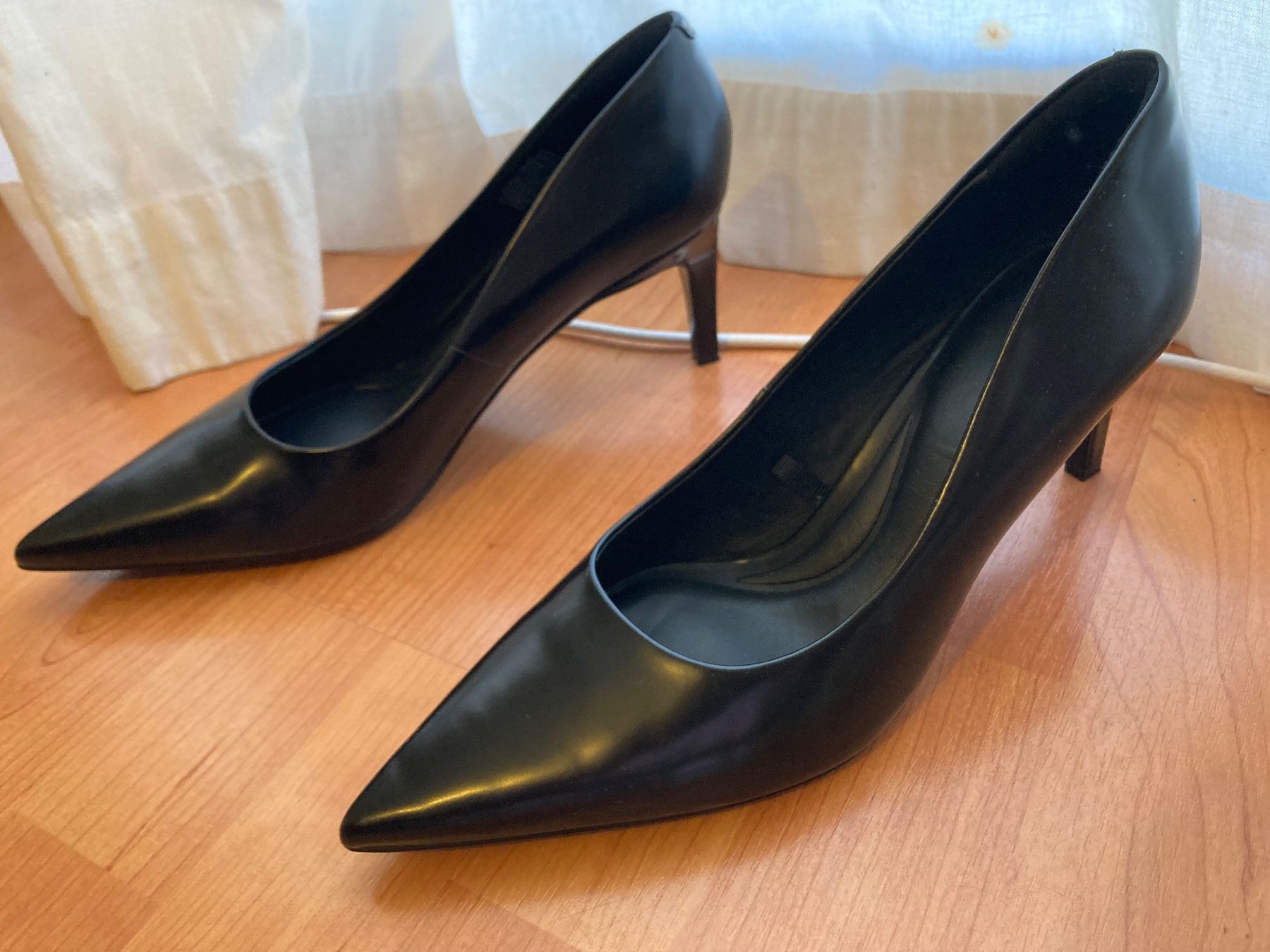 Calvin Klein Damenschuhe: Calvin Klein High Heels, Schwarz Gr 41 – Neu und originalverpackt aus Zürich von cicamaca66 2