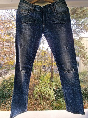 Pierre Balmain Gr.27