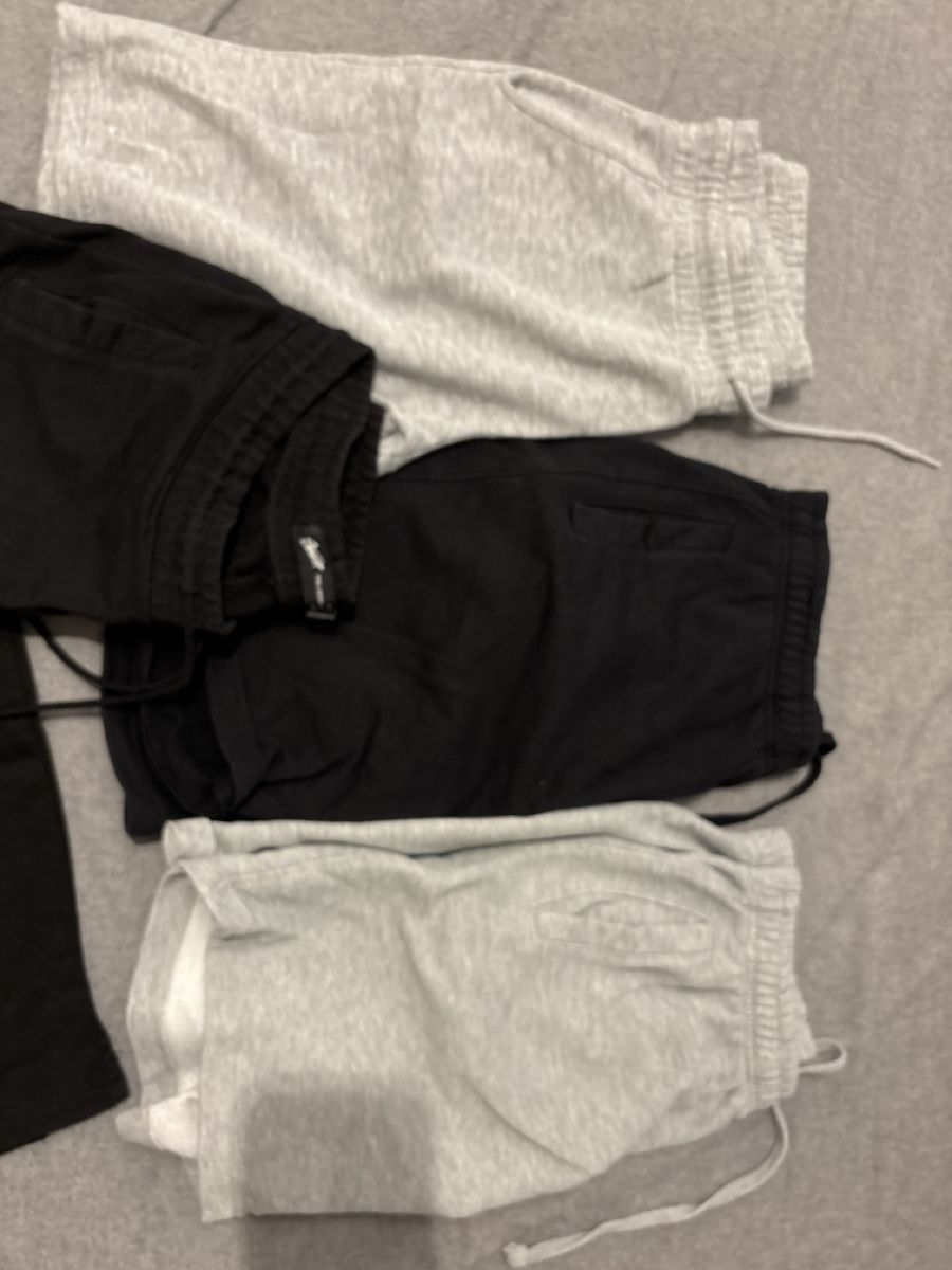 Pantaloni: Jogginghose 4 Stück – Usato da Windlach venduto da ssp_k9j9 2