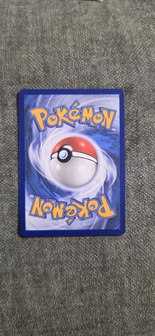 Pokémon Carte collezionabili: Zapdos 30th  – Usato da Biasca venduto da PokeLo20 1