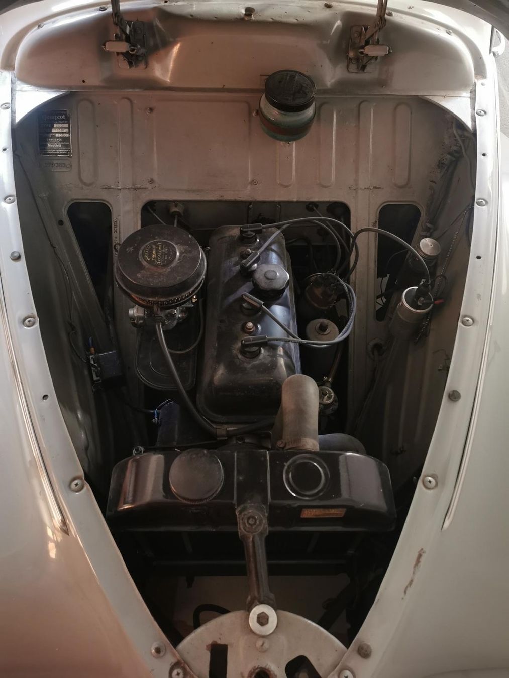 Peugeot Automobili: Peugeot 203 Limousine hv – Usato da Albligen venduto da sukramst 4