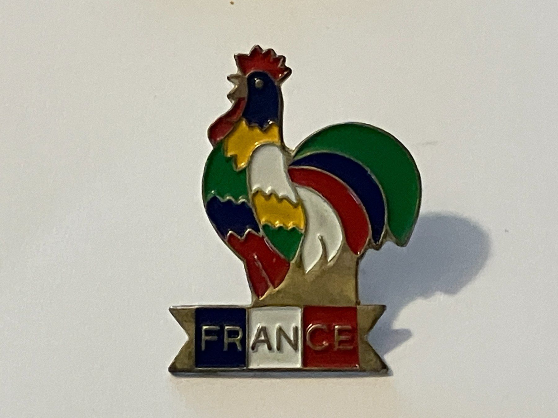 Placchette & Badge: 1 Pin France – Usato da Basel venduto da djwwpp