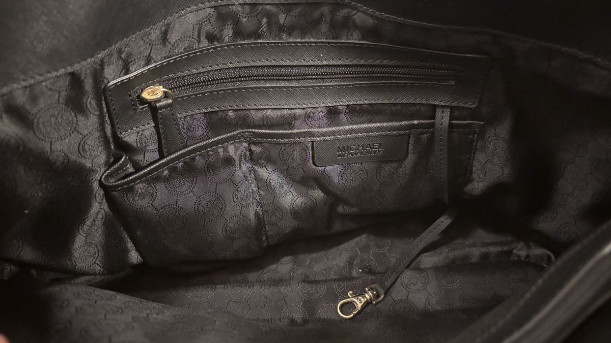 Michael Kors Borse da donna: Michael Kors Jet Set Tragetasche ab 1.- CHF – Usato da Basel venduto da ukhtyy 5