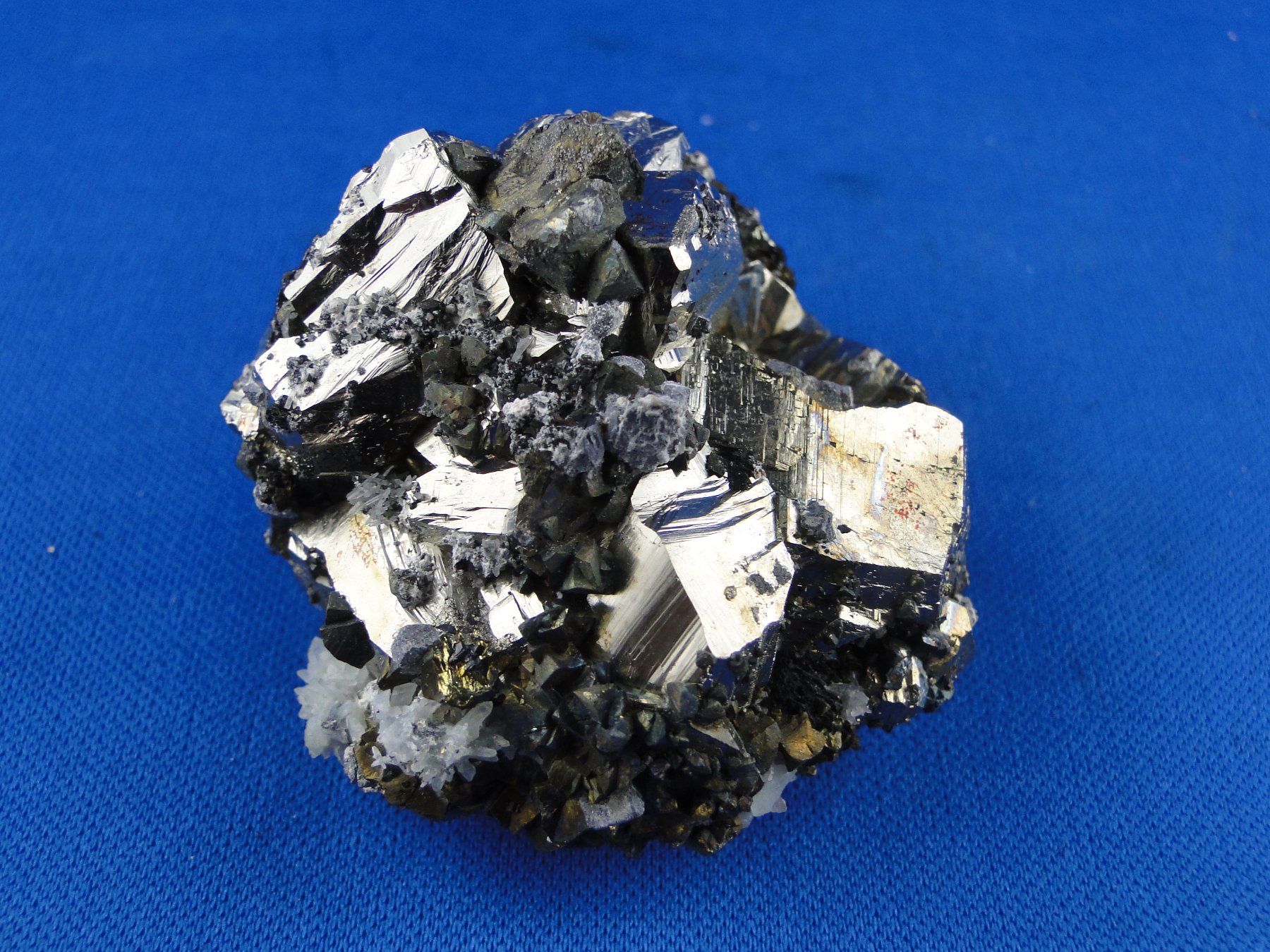 Minerali & Pietre curative: Pyrit-Schwimmer – Usato da Schinznach Bad venduto da Demerald 2