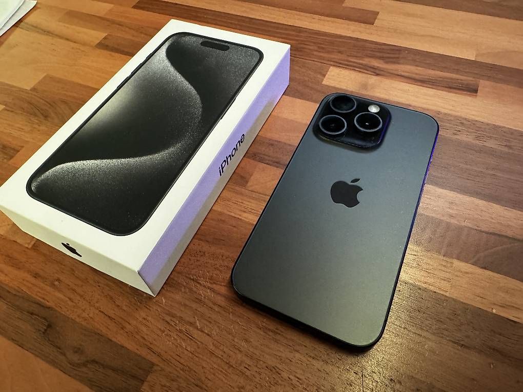 Apple Portables: Apple iPhone 15 Pro (Model A3102) – D'occasion à Glattfelden par Dani_Tanner 1