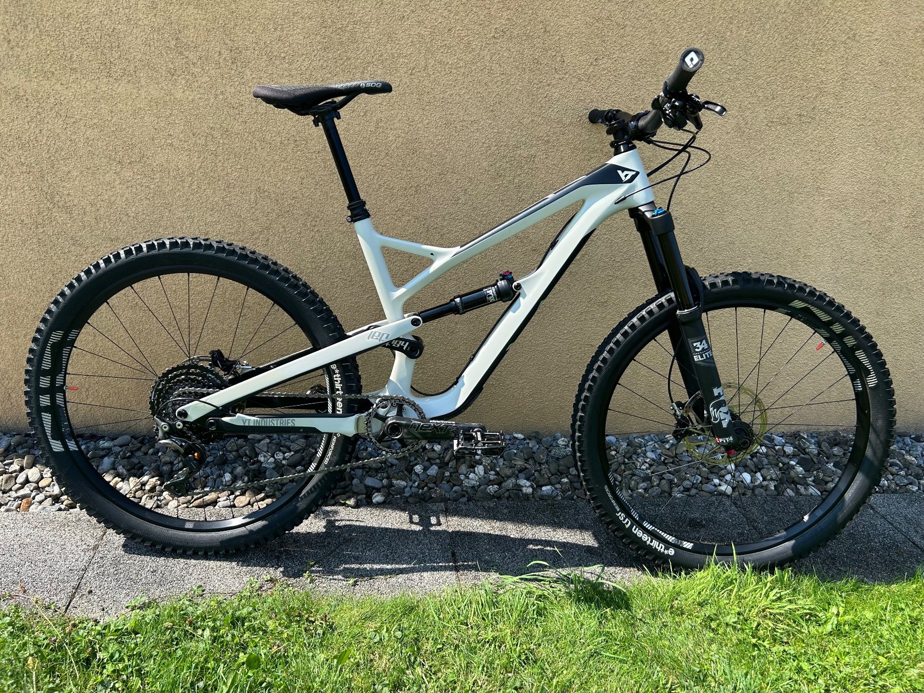 YT Biciclette: YT Jeffsy 27 CF Pro 2018 - Grösse M – Usato da Maienfeld venduto da Rocla