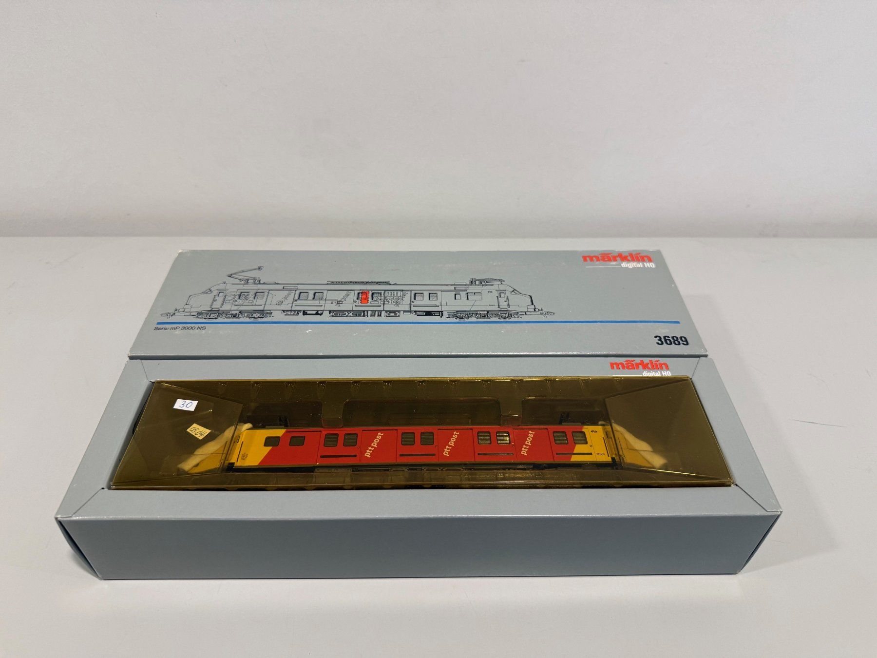 Märklin Modelleisenbahnen: Elektro-Triebwagen Serie mP 3000 der NS – Neu (gemäss Beschreibung) aus Oftringen von Pgi