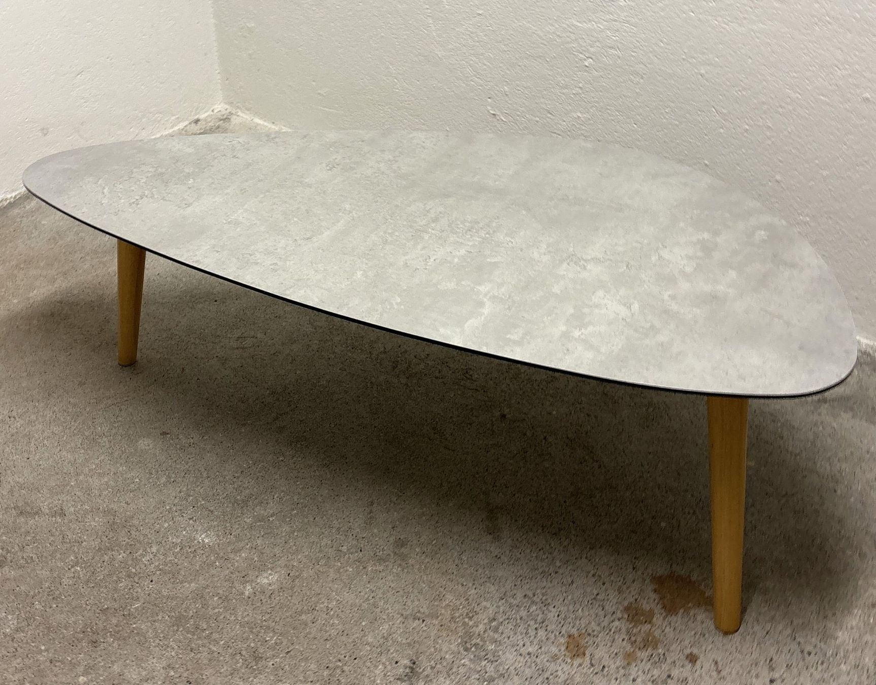 Tavoli: Salontisch 60er Jahre Stil – Usato da Glattbrugg venduto da Ariel012 8