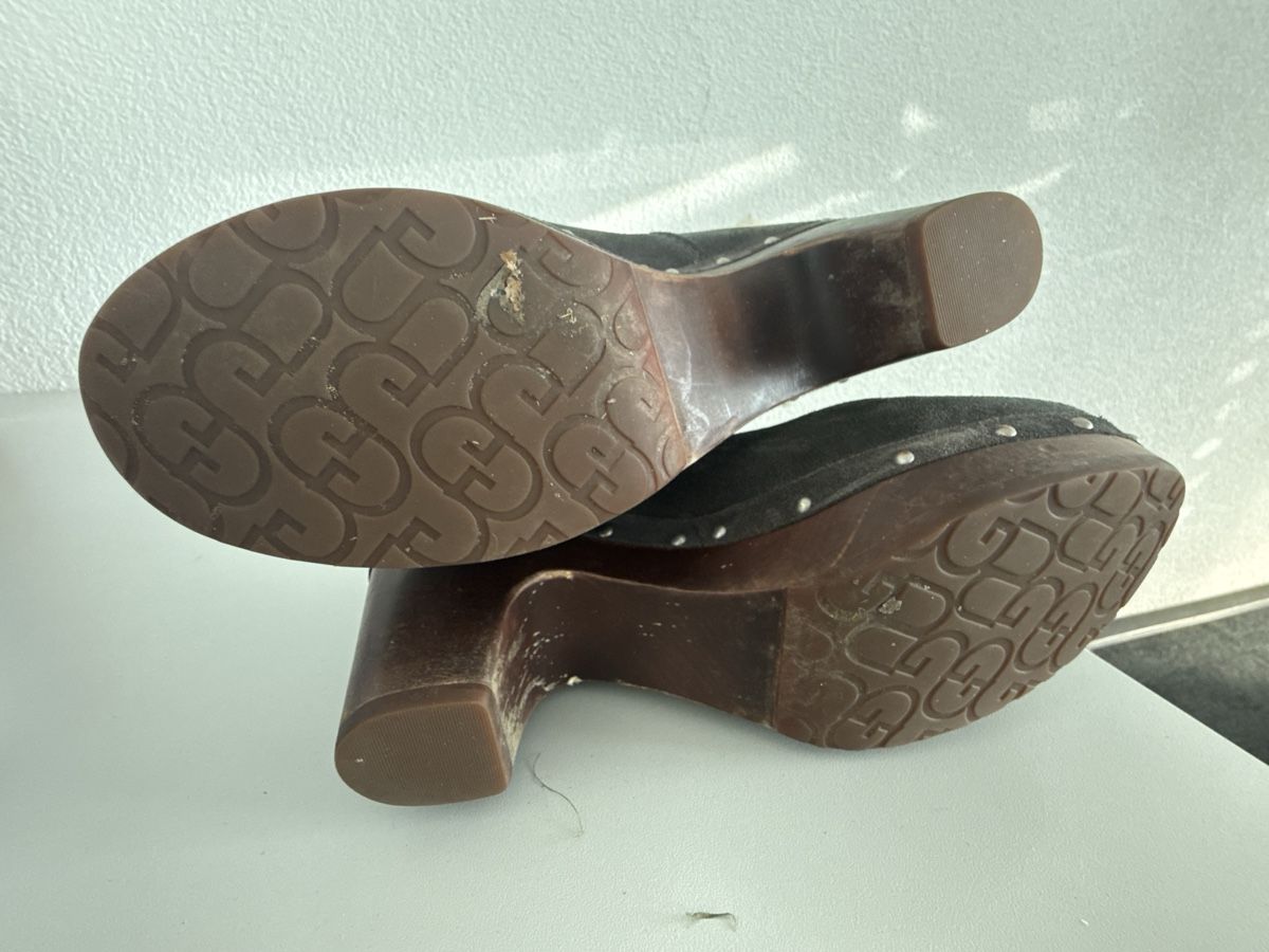 Ugg Damenschuhe: Stiefeletten UGG Wildleder Lammfell grau Grösse 37 – Gebraucht aus Rümlang von Alfrun1984 4