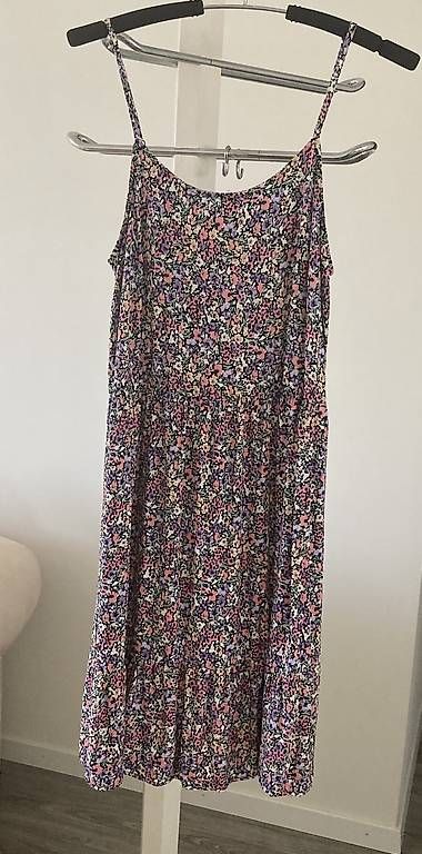 Lots de vêtements: Sommer Packet  – D'occasion à Ramsen par mar_jsh2 4
