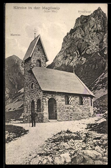 Cartes postales: AK Meglisalp, Wanderer vor der Kirche – D'occasion à Berlin par bartko-reher