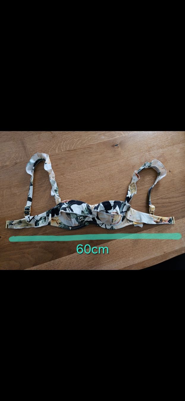 H&M Top: Haut de bikini taille 34  – Usato da Vétroz venduto da sas_yln5 3