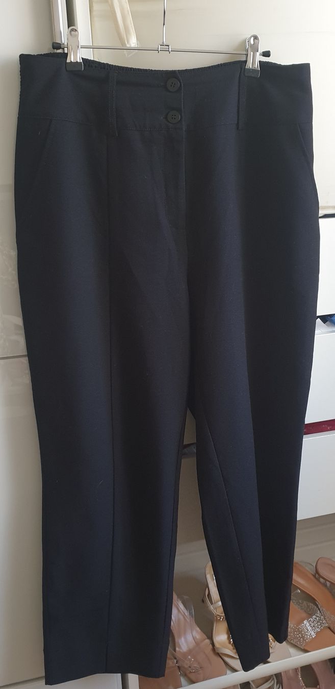 Pantaloni: MASAI schöne Hose Gr. XL – Usato da Frenkendorf venduto da Moon111