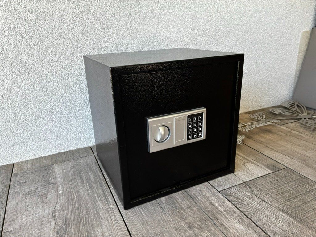 Casseforti: Elektronischer Tresor mit Zahlencode und Notschlüssel – Usato da Hermetschwil-Staff venduto da sch_z9nc 1