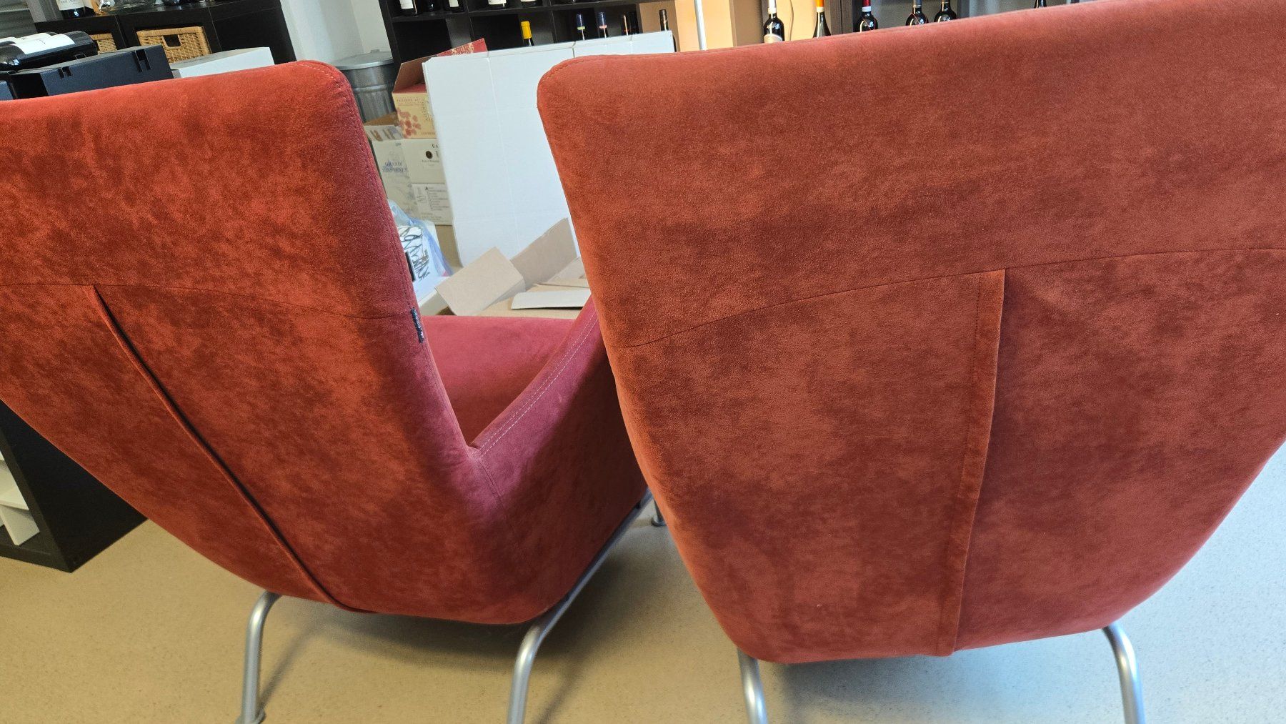 Poltrone: 2 Ohrensessel dunkelrot, Kunstleder – Usato da Winterthur venduto da meinweinkeller 4