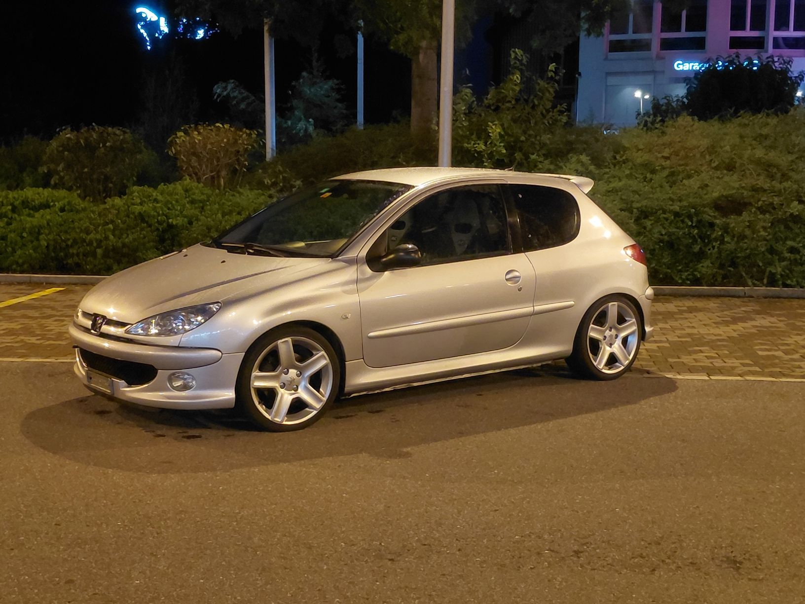 Peugeot Automobili: Peugeot 206 RC – Usato da Menziken venduto da Ziolkowski 3