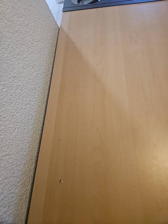 Scrivanie: Bureau réglable et inclinable  – Usato da Echallens venduto da Youpi 3