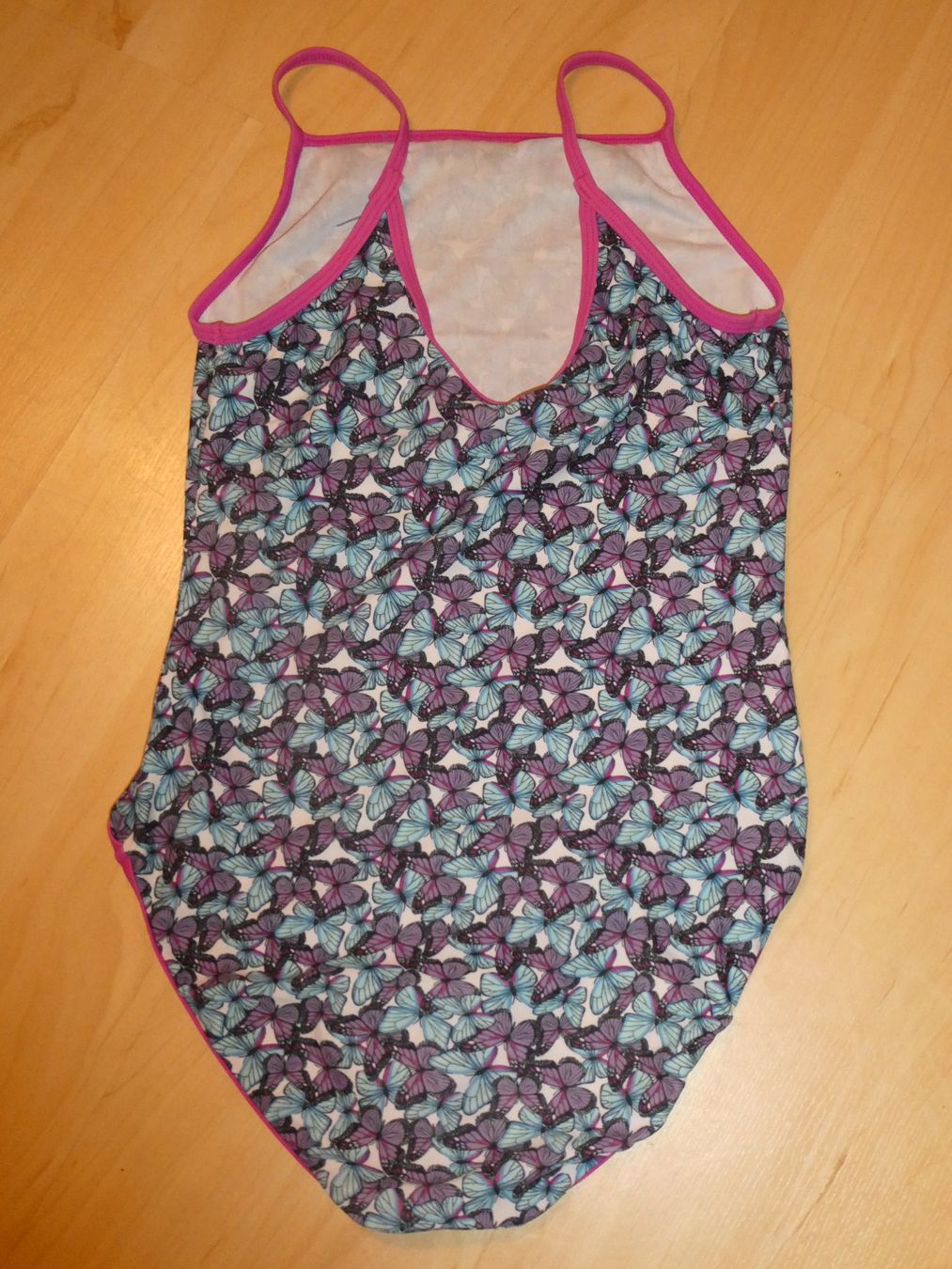 Costumi da bagno & Bikini: Badekleider, Gr. 164 mit Schmetterlingen und Blumen – Usato da Mels venduto da KOSL 2