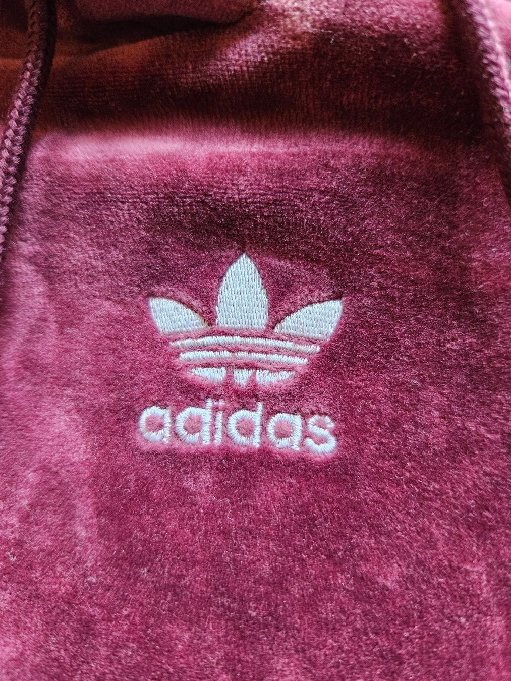 Adidas Pullover & Sweatshirts: Cropped Sweater adidas Grösse S retro Pullover Hoodie – Gebraucht aus Hägglingen von United-Village-Trade 1