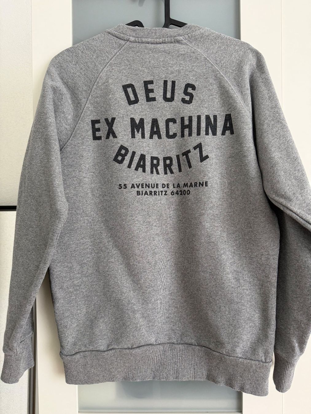 Pullover & Sweatshirts: DEUS Ex Machina Biarritz Sweatshirt XS – Gebraucht aus Zürich von bgg