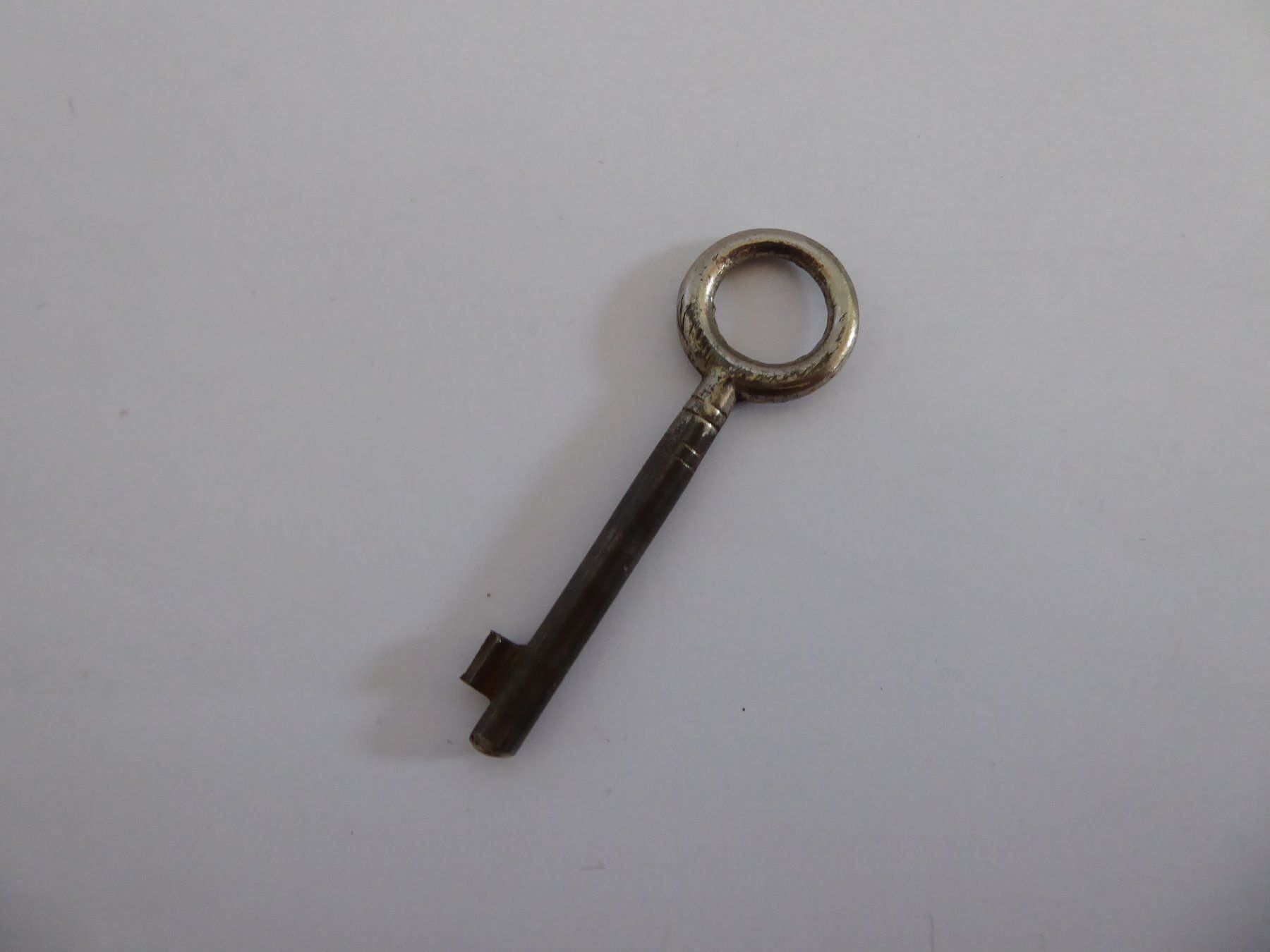 Alle Werkzeuge: Antiker Schlüssel mit Patina, 7,5cm – Gebraucht aus Turbenthal von Panau 1